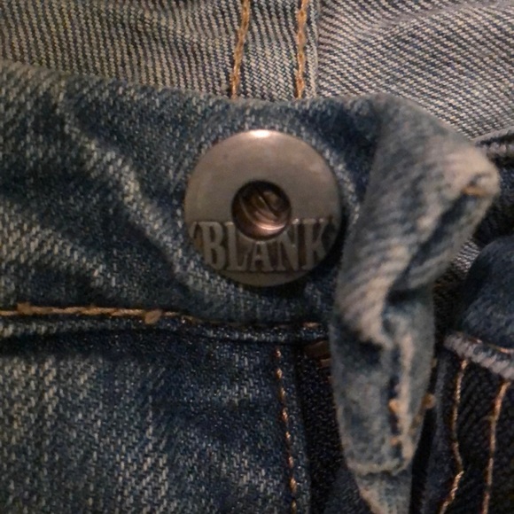 BLANK NYC | Ripped Boyfriend Jeans - Picture 3 of 3